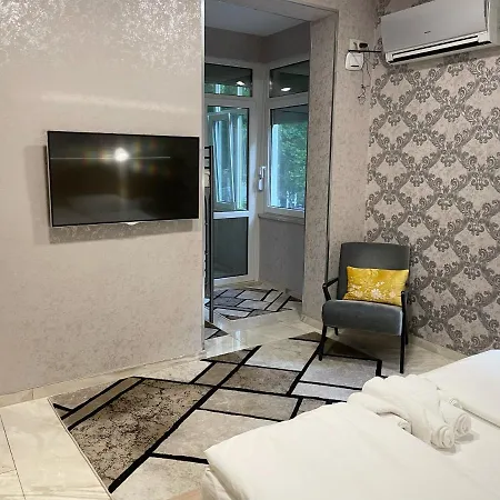 De Luxe Burgas, Center Burgas City